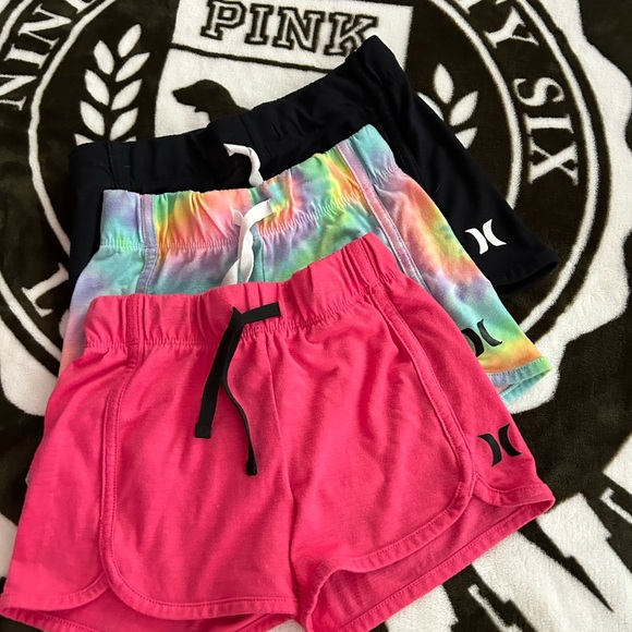Hurley Set Of Three Shorts💕💕💕 - Picture 2 of 7